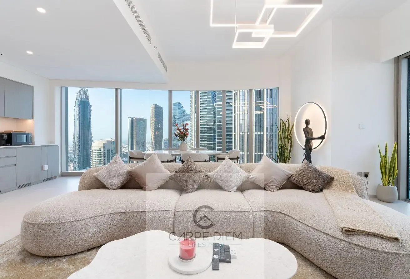 Stylish Large Unit - Grande Opera