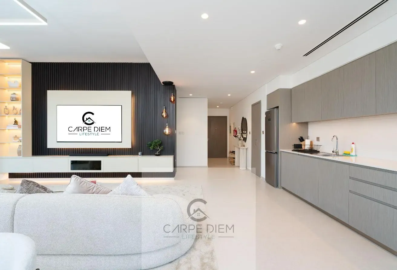 Stylish Large Unit - Grande Opera