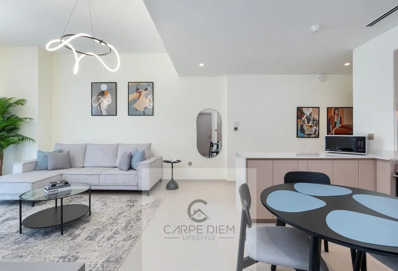 Stylish High Floor Unit | Downtown