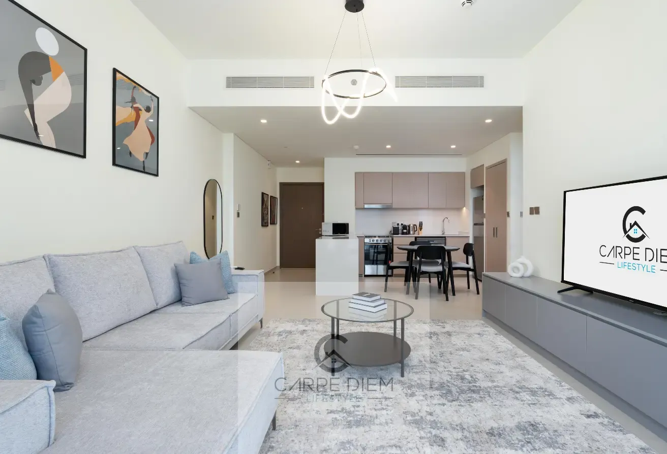 Stylish High Floor Unit | Downtown