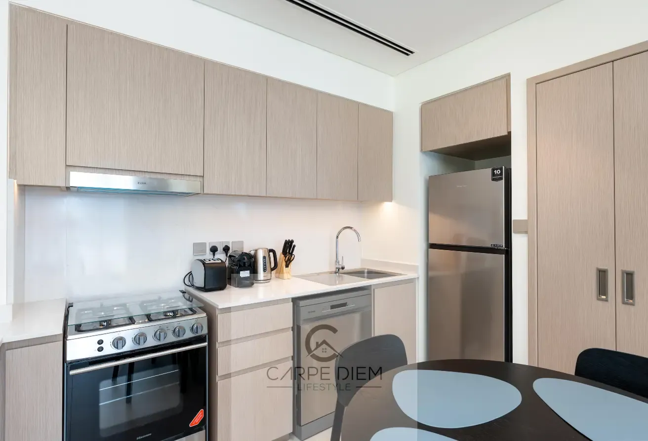 Stylish High Floor Unit | Downtown
