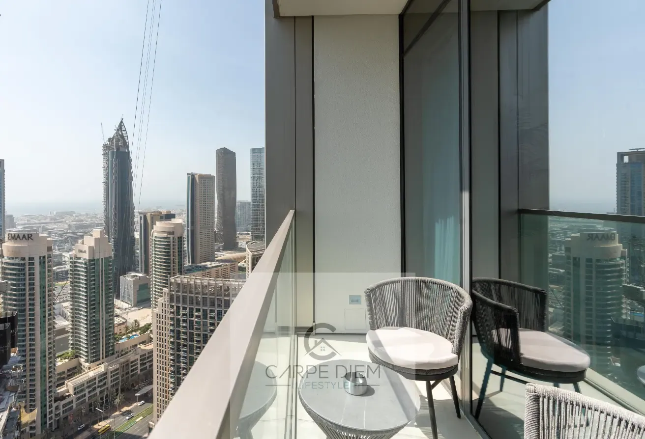 Stylish High Floor Unit | Downtown