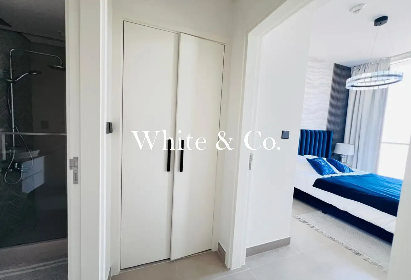 Available|Modern Apartment| Great Location