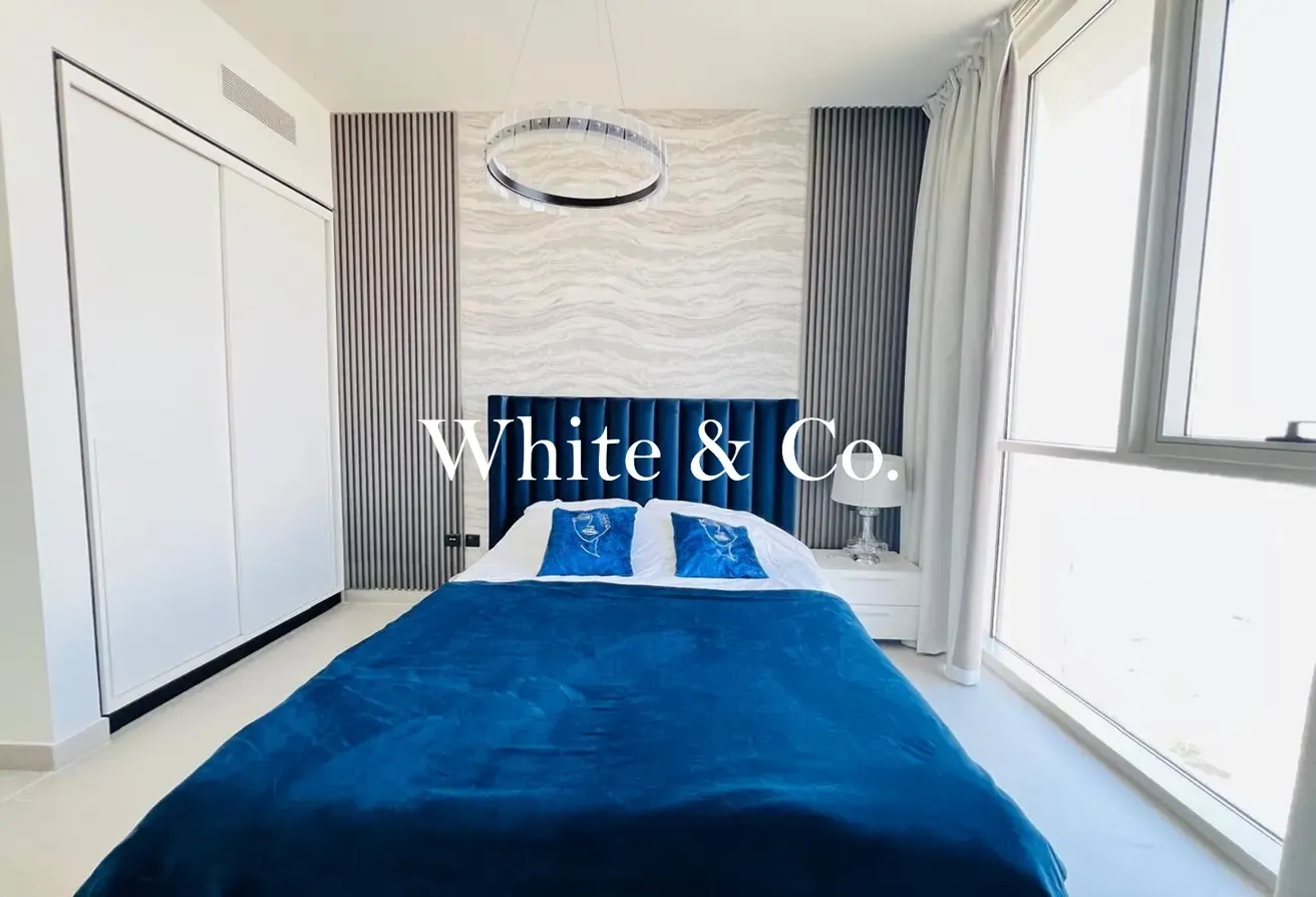 Ready| Fully Furnished| Prime Location