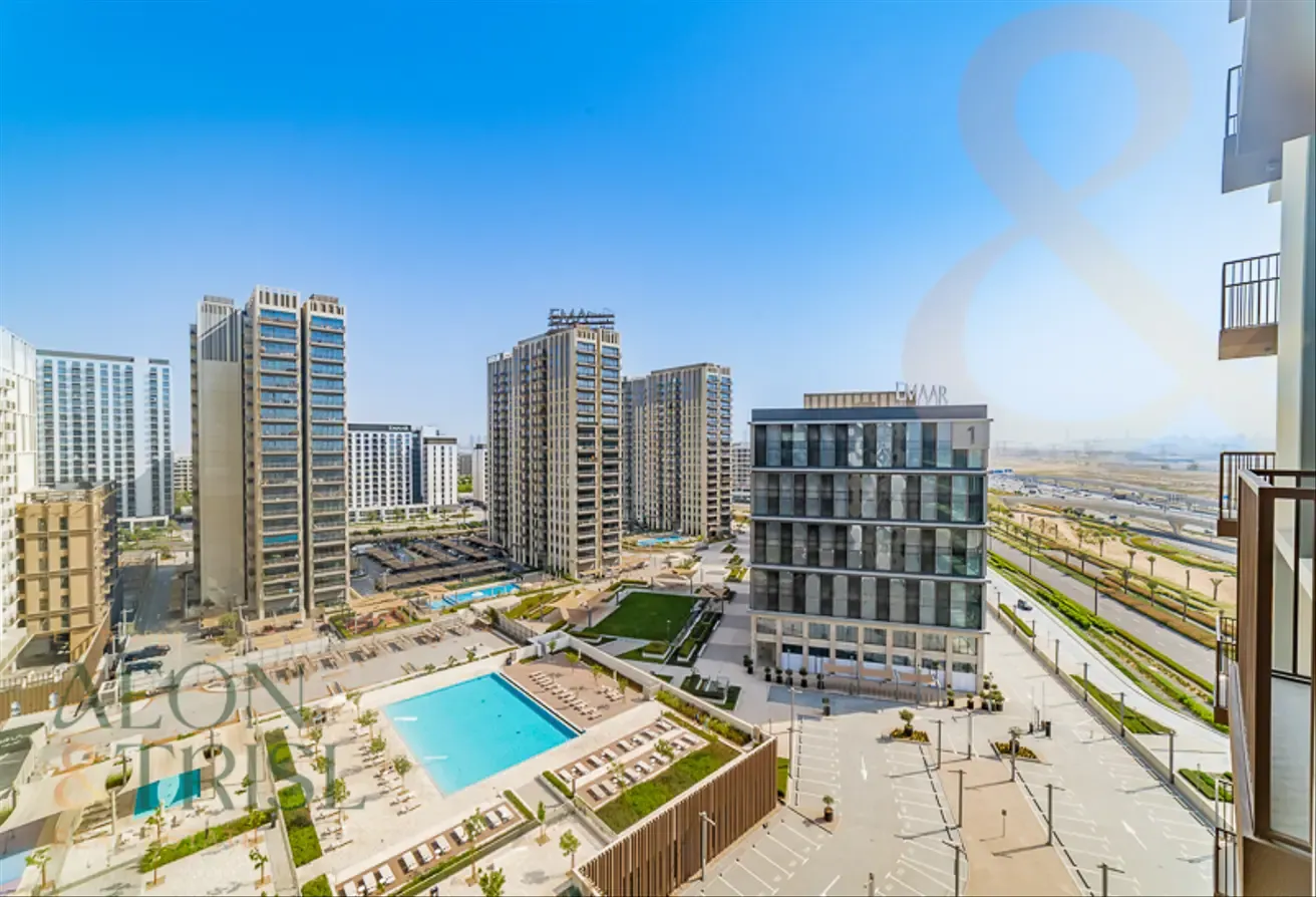 Ready To Move Great Location High Floor