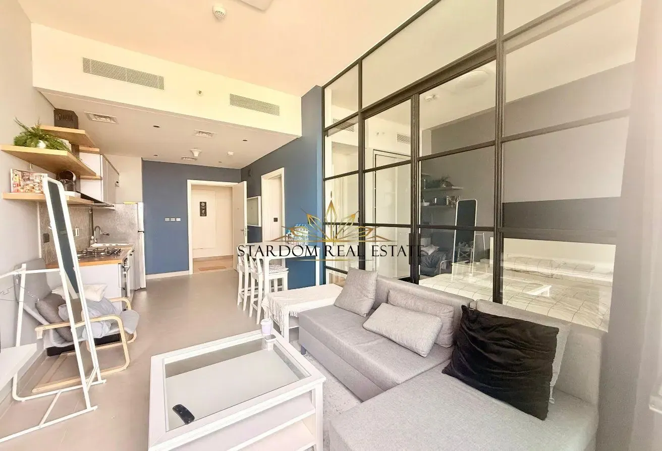 FURNISHED 1 BEDROOM | PRIME LOCATION | VACANT NOW