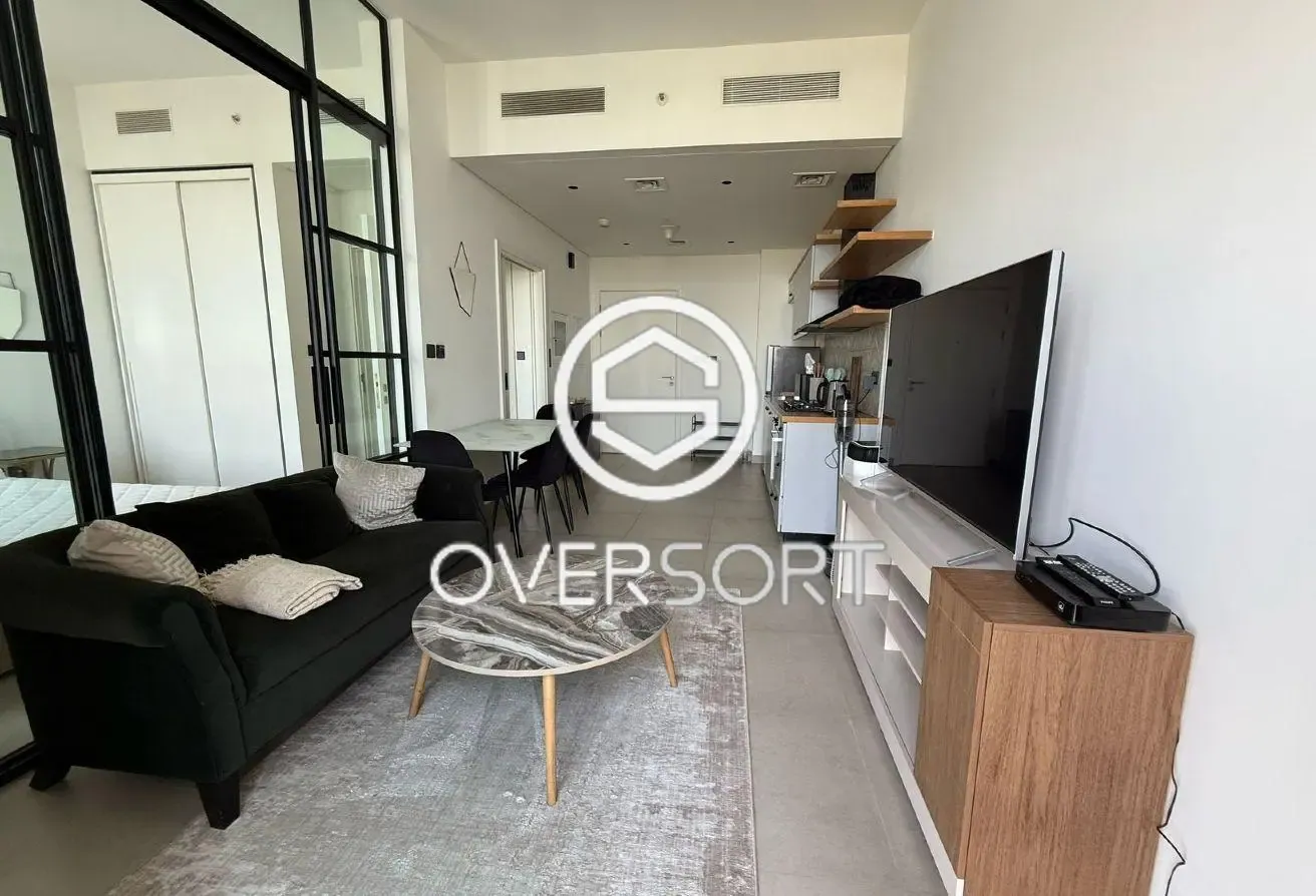 Road View | Ready to Move | Great Amenities