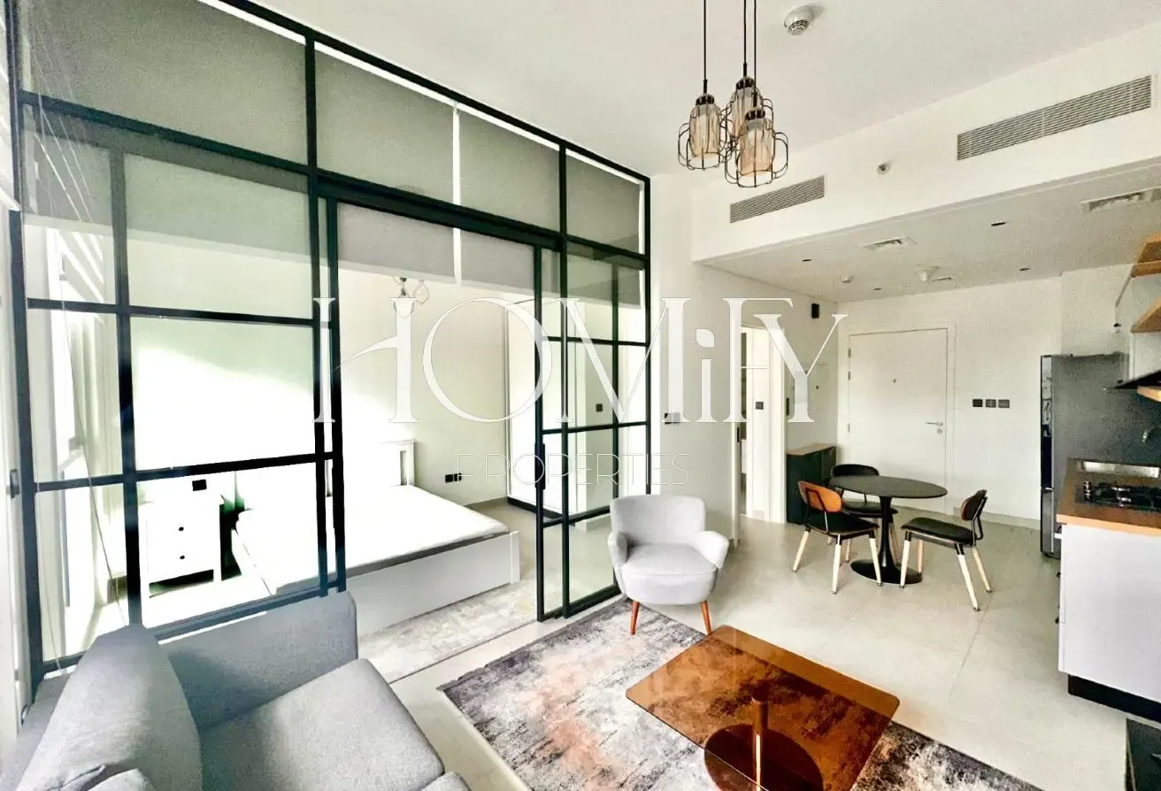 FULLY FURNISHED | EMAAR | POOL VIEW