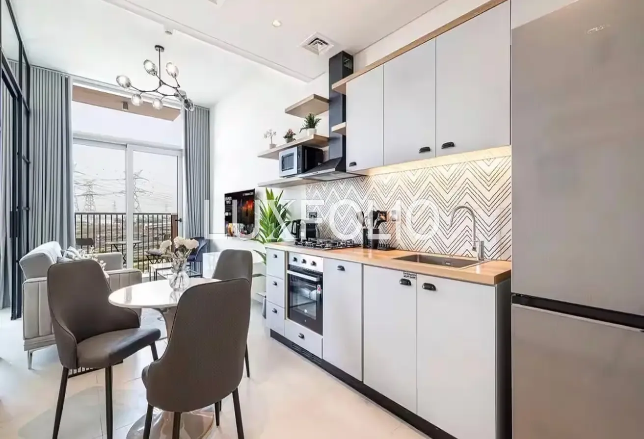 Fully Furnished | 4 cheques | Vacant