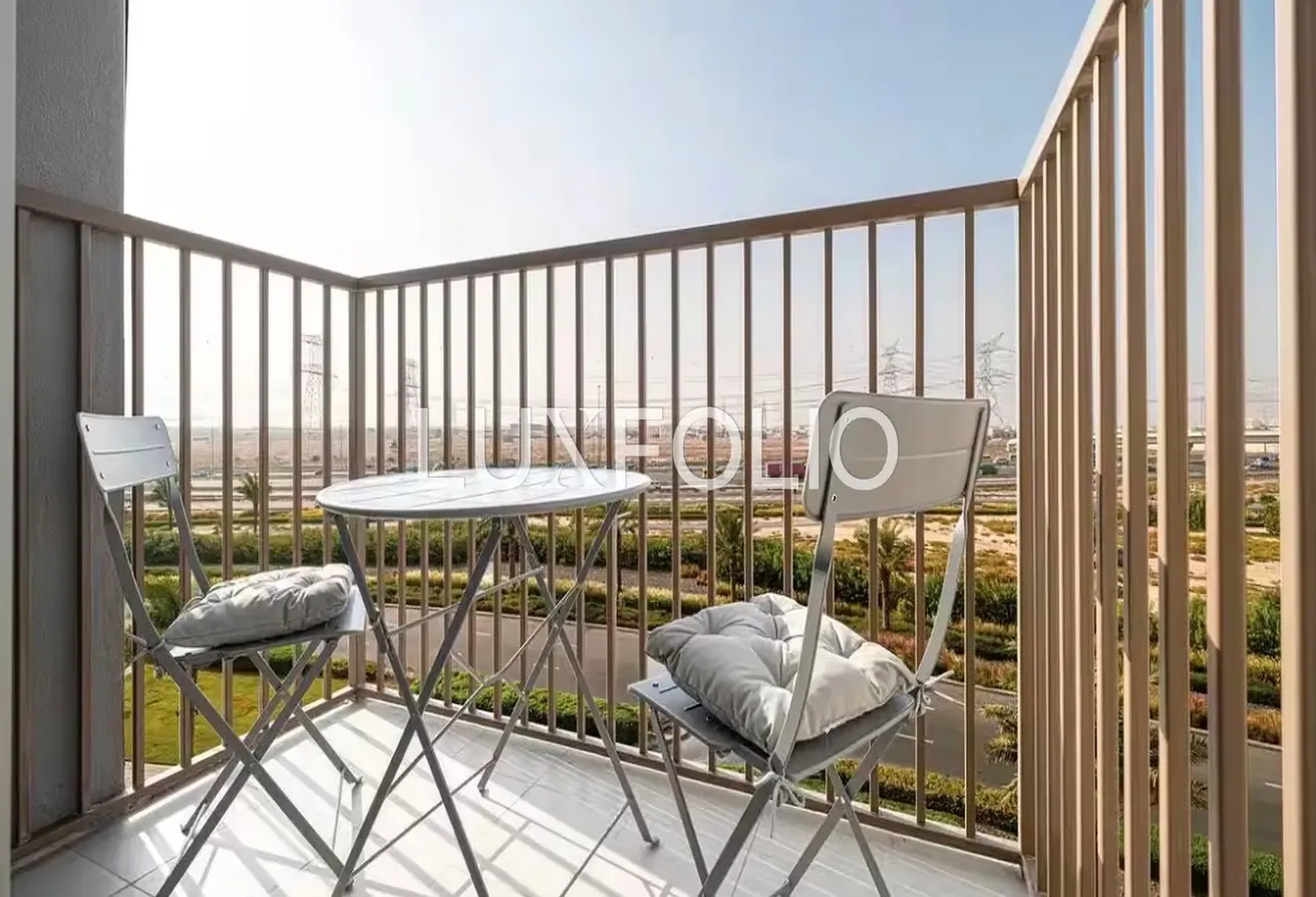 Fully Furnished | 4 cheques | Vacant