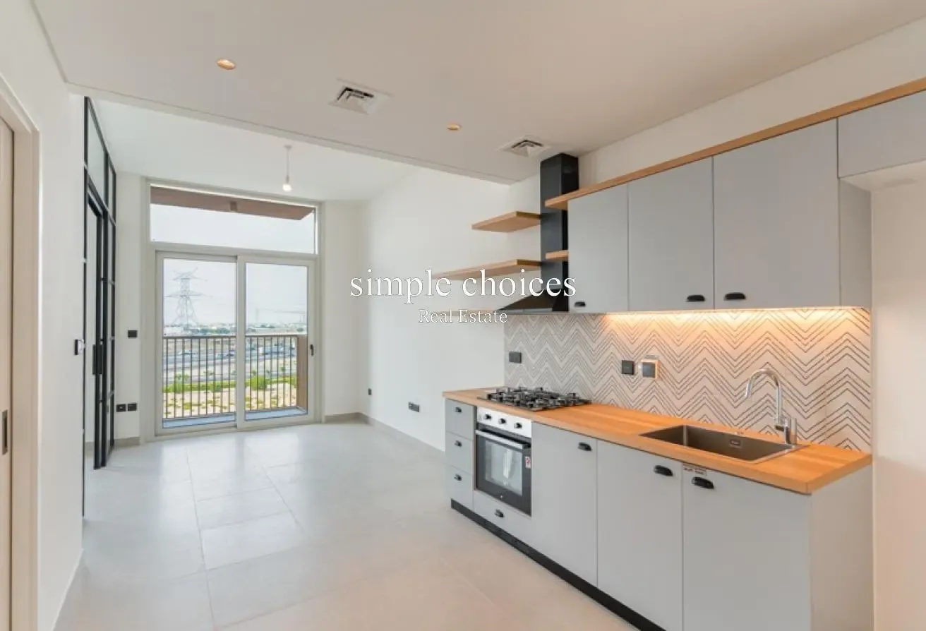 Exclusive/ Unfurnished / Chiller free