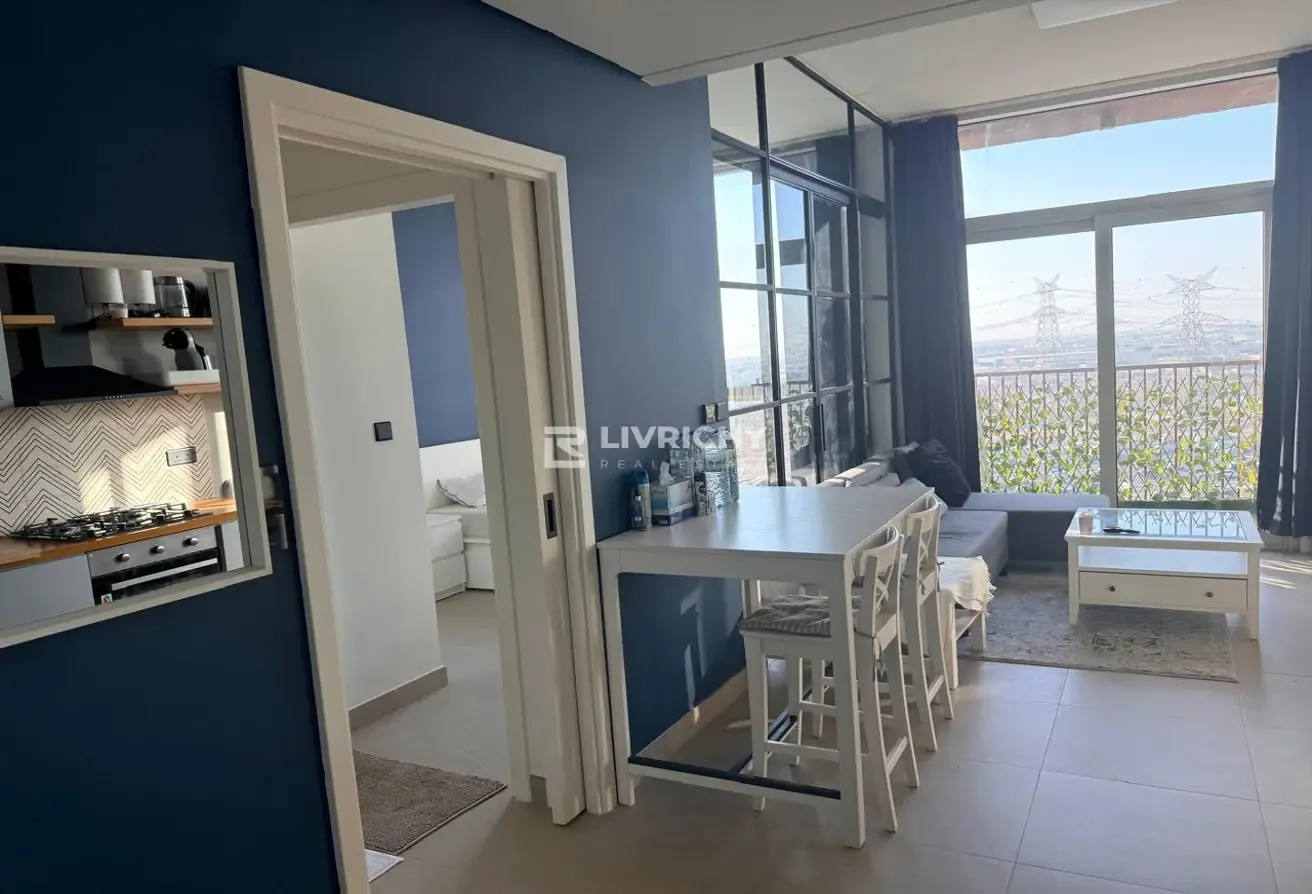 FULLY FURNISHED | CHILLER FREE | COMMUNITY VIEW