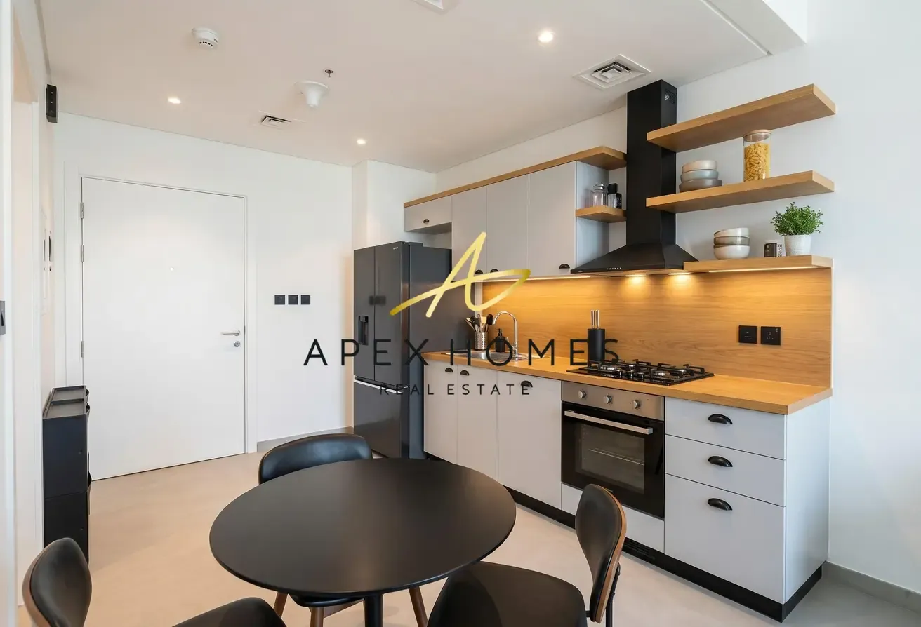 Furnished| High Floor| Close To Park