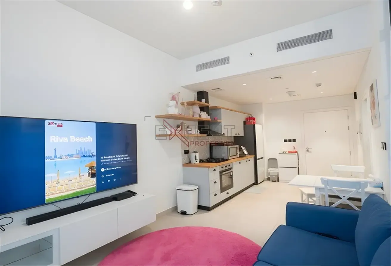 Elegant Apartment | Bright Modern Living