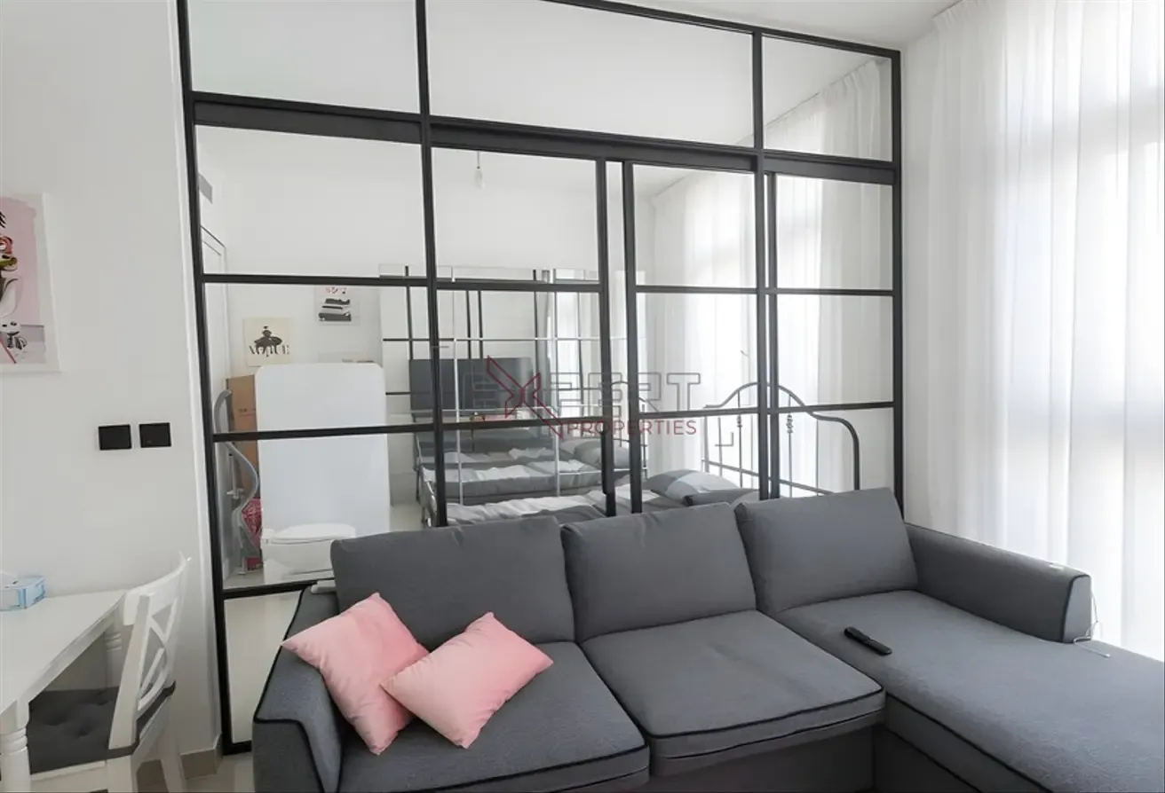 Elegant Apartment | Bright Modern Living