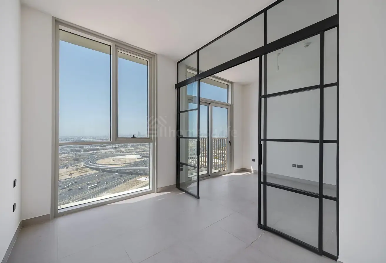 Refined Apartment | Great Location Home