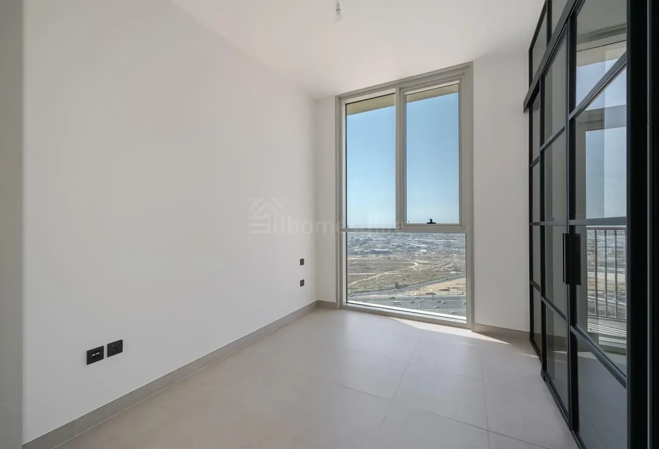 Refined Apartment | Great Location Home