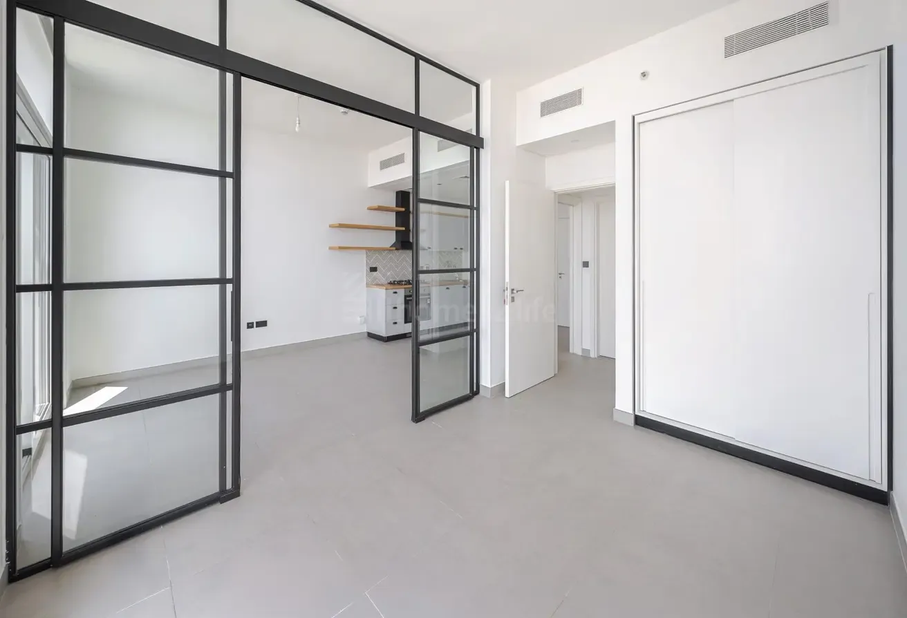 Refined Apartment | Great Location Home