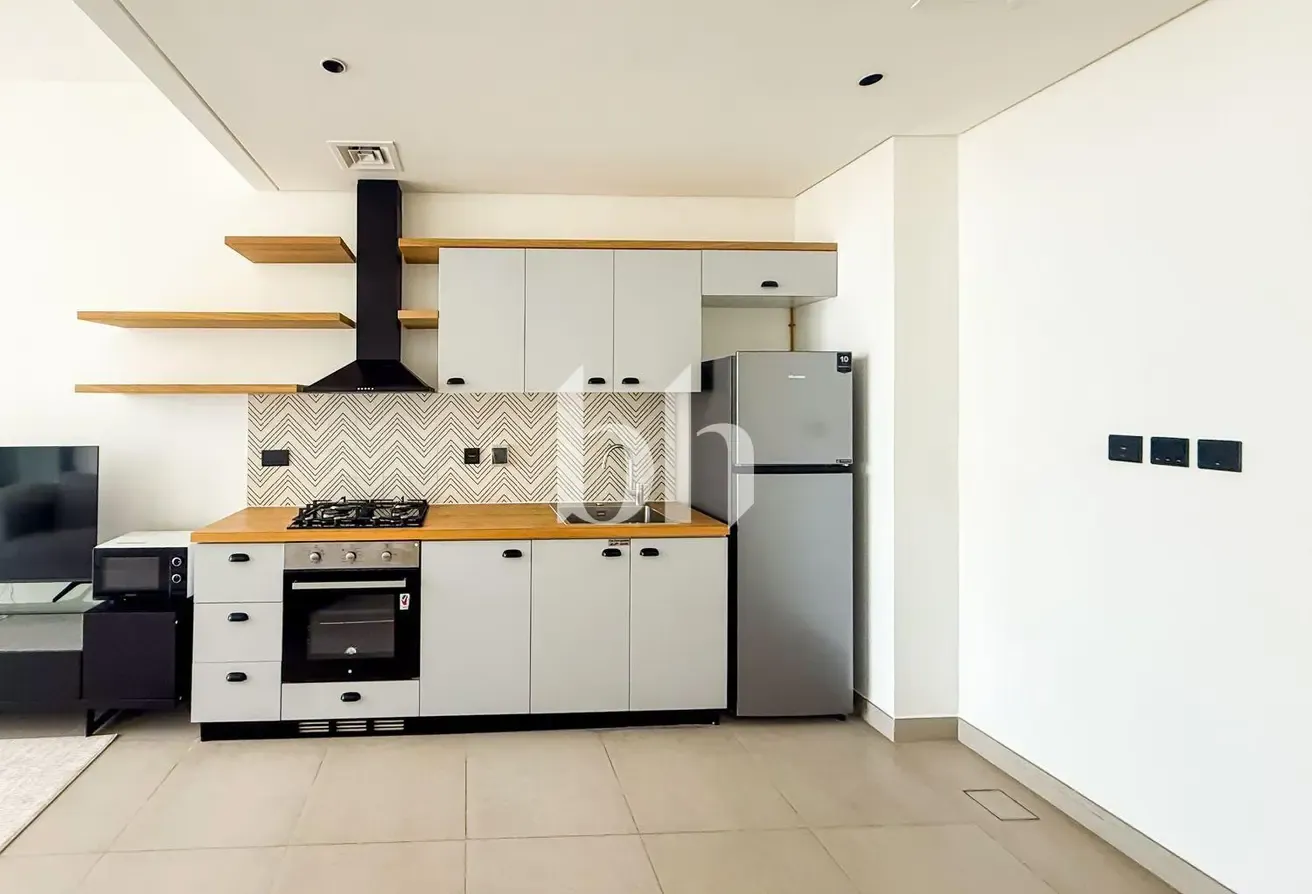 Furnished | Up to 6 cheques | Well Maintained Unit