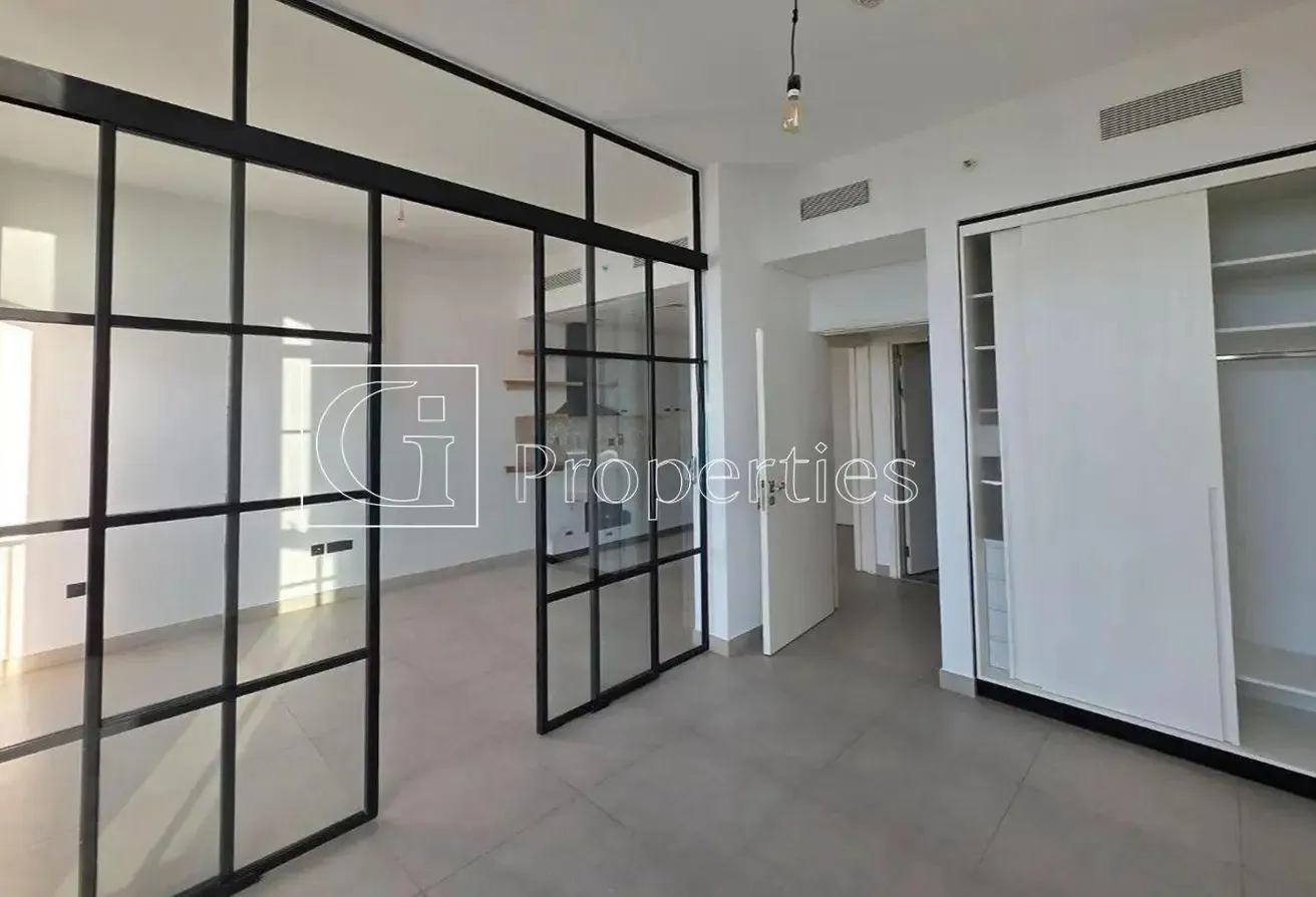 Available Furniture Options | Multiple Cheques