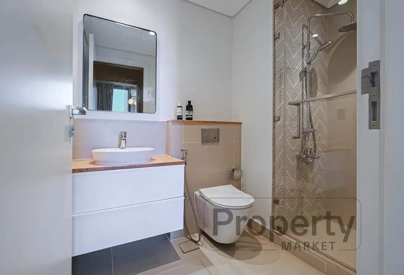 12 Payments Option | Furnished | Bright Layout
