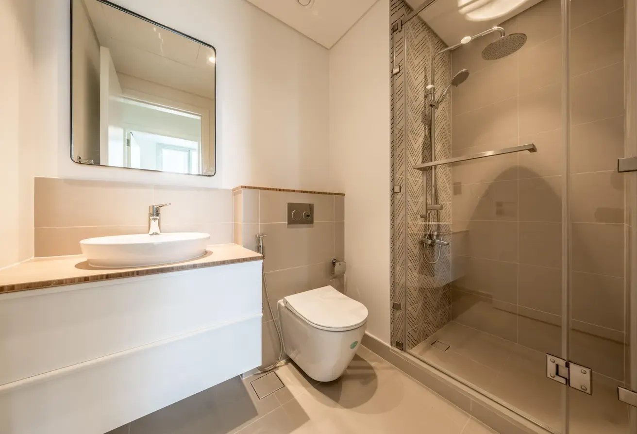 Ready to Move | Pool View | Unfurnished