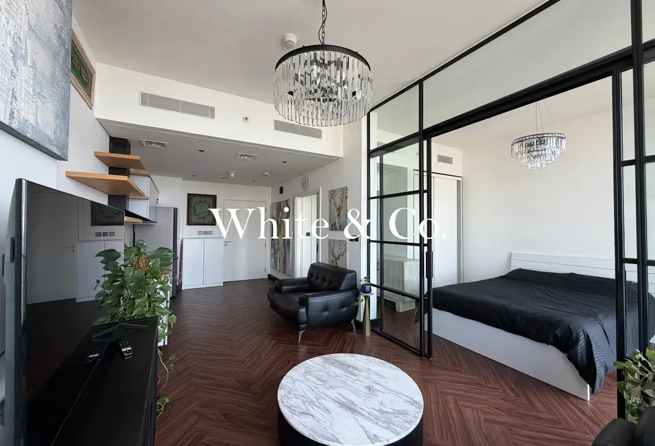 Vacant Now | Furnished | Flexible Cheques