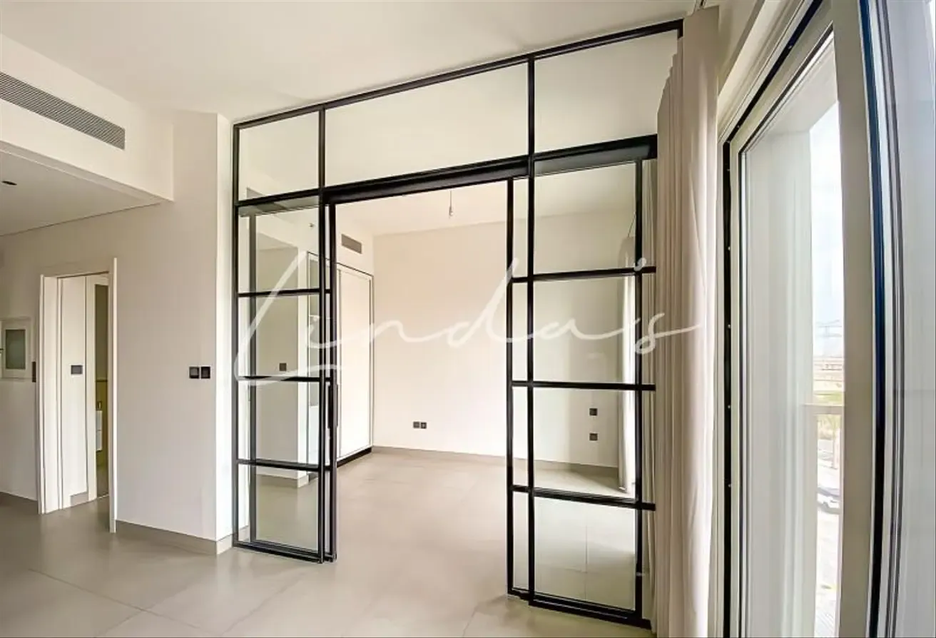 Well maintained | Prime Location | Modern Unit