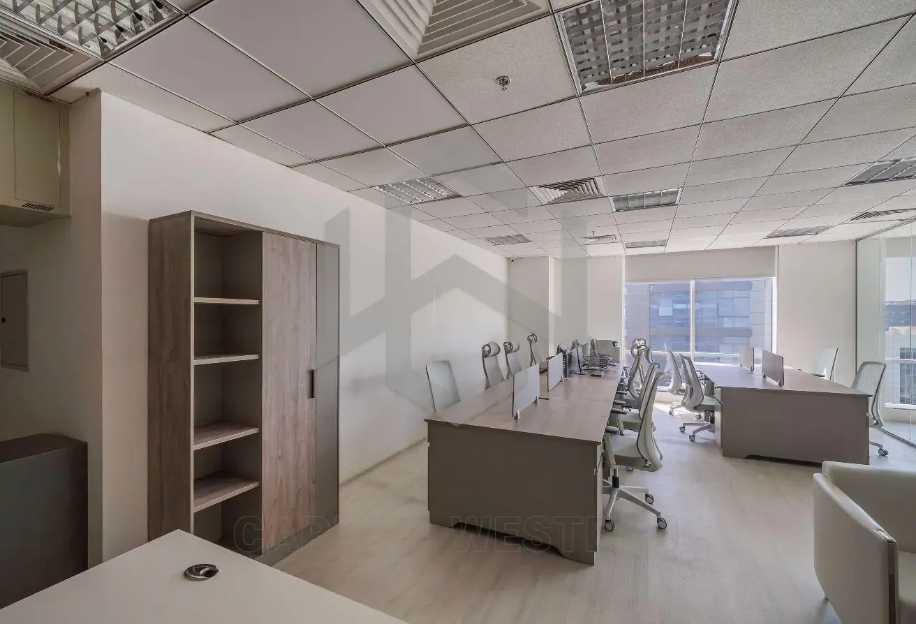 Fitted Office | High Floor | 2 Glass Partitions