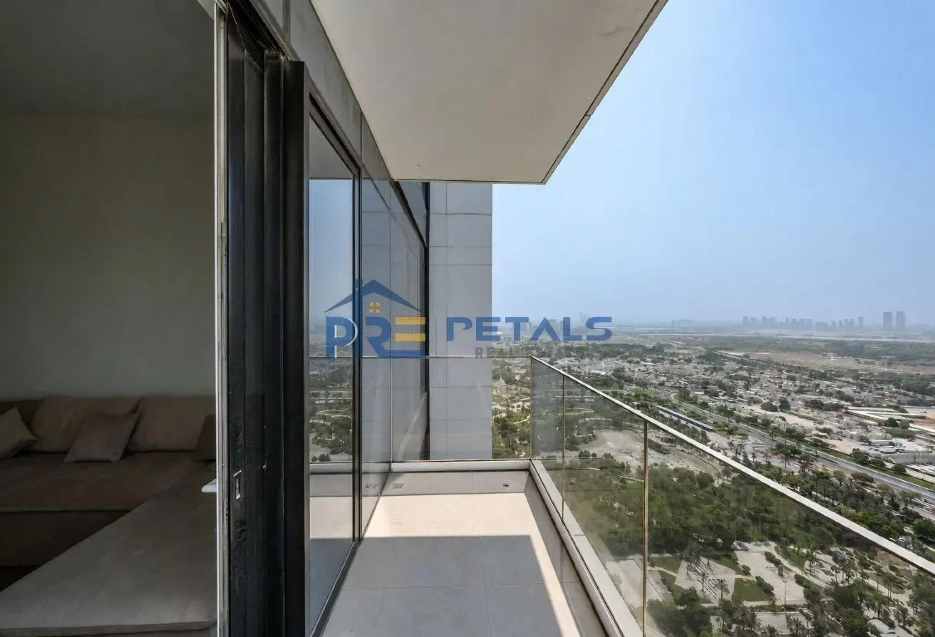 Highest Floor Full Furnished Park View Near Metro