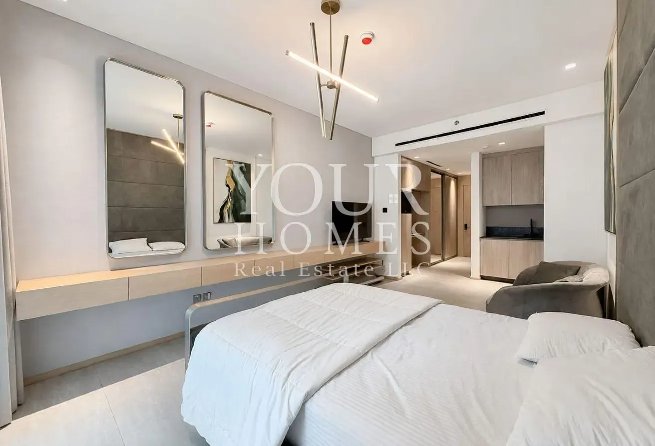 Fully Furnished | Ready to Move | Great Amenities