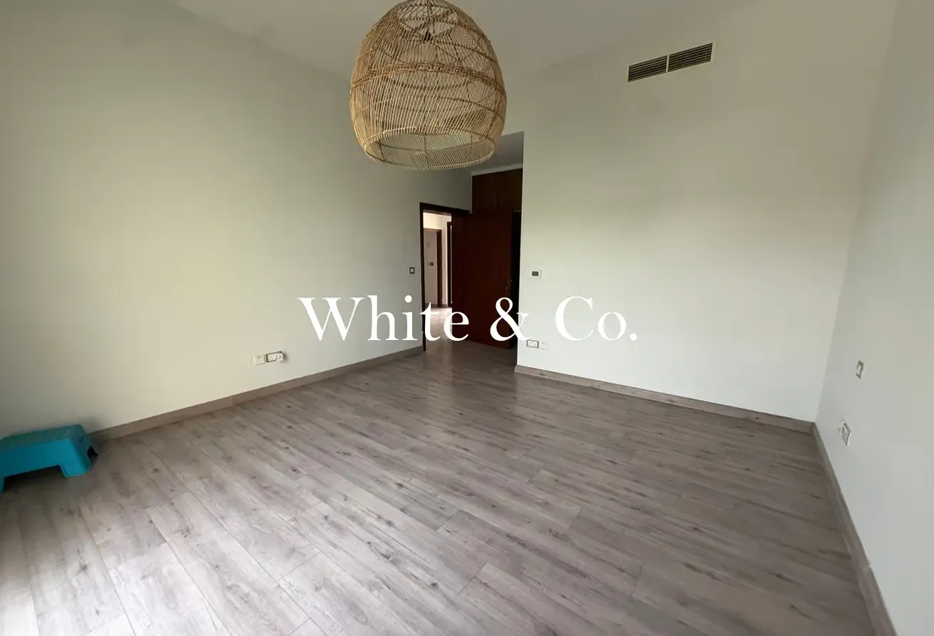 Corner Unit | Large Garden | Single Row
