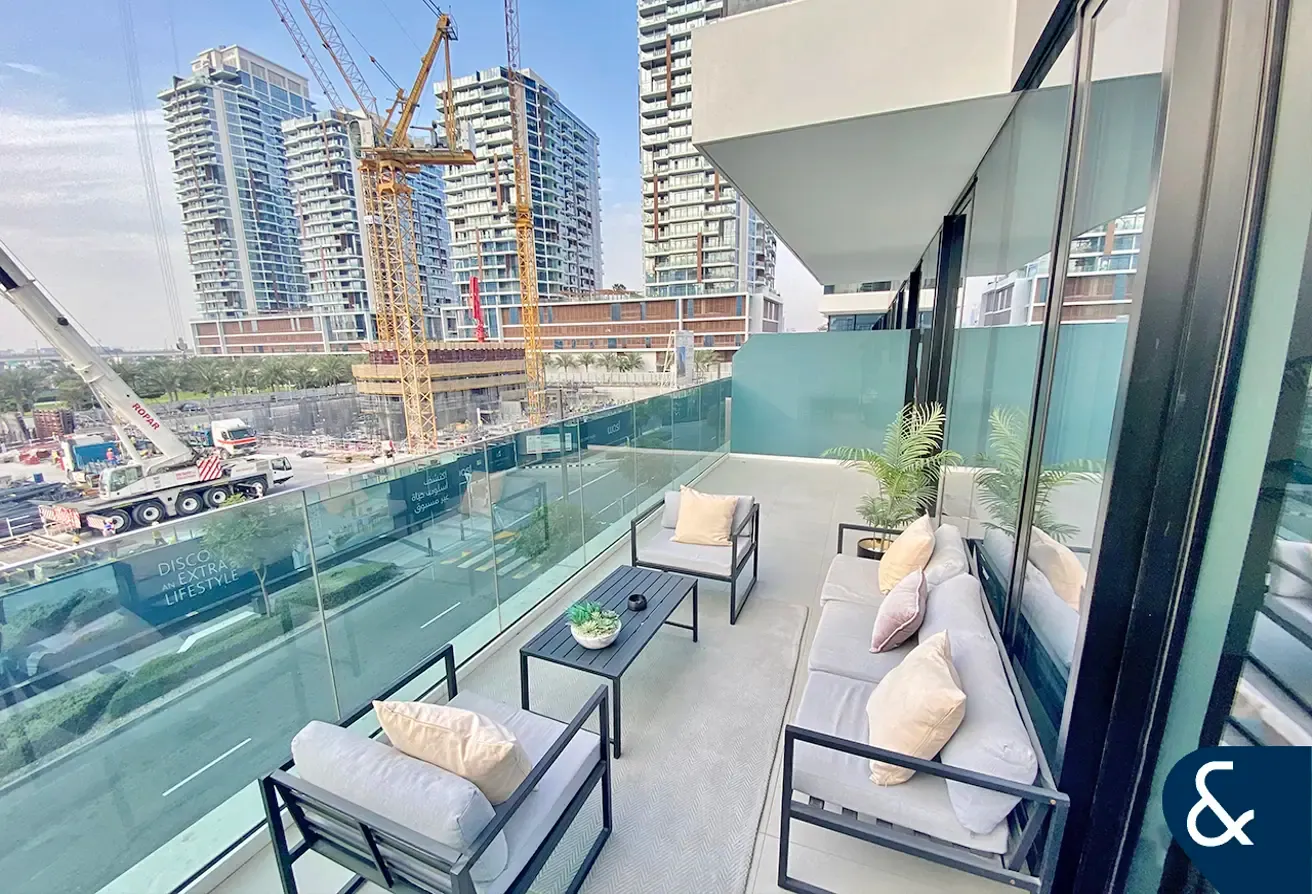 1 Bed | Furnished | Large Terrace | Vacant