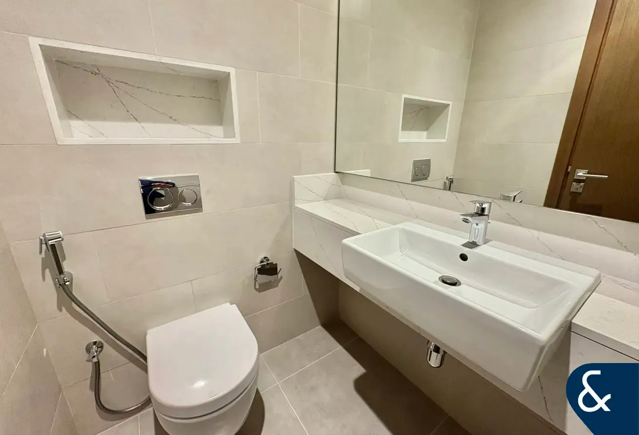 Full Canal Views | Brand New | Maids Room