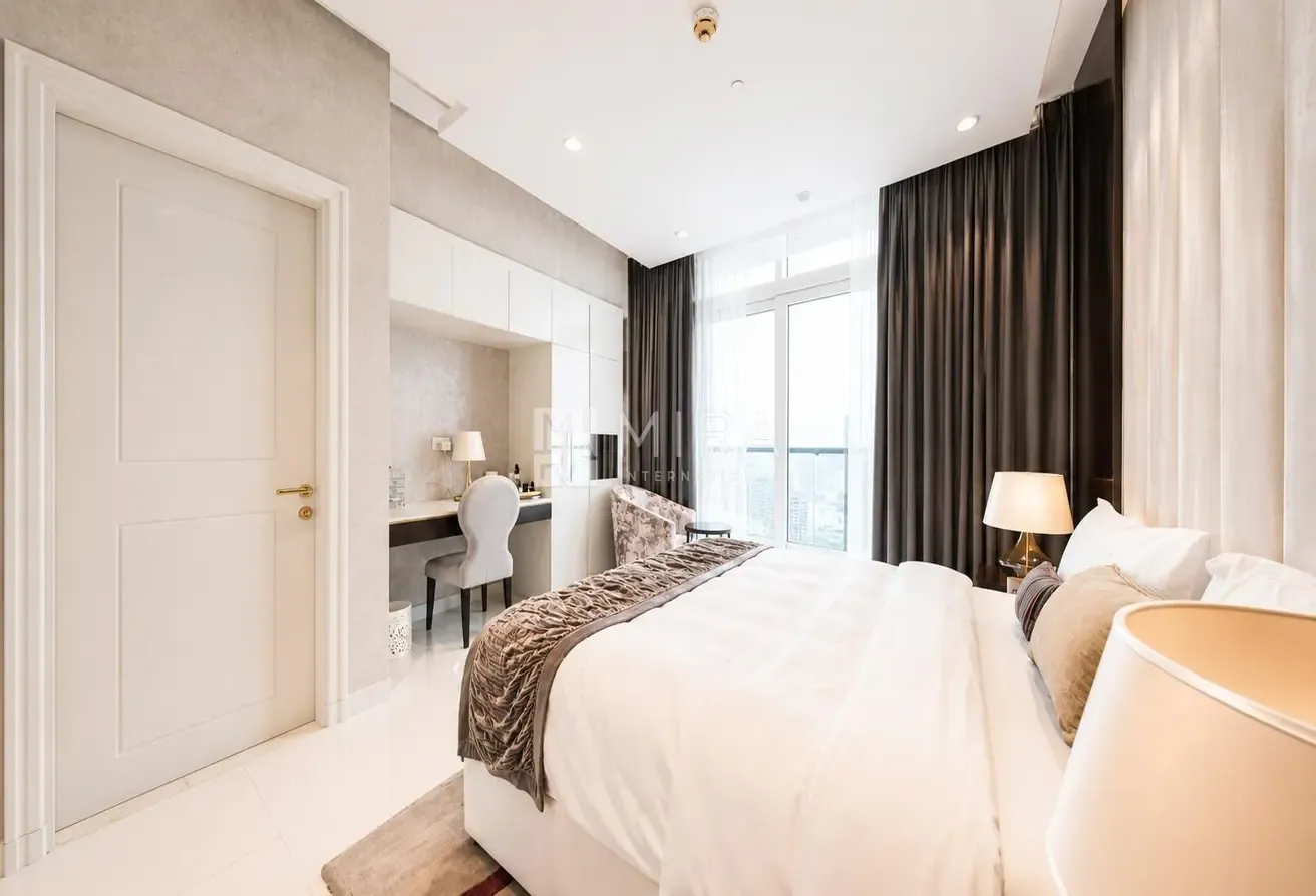 Massive | Creek View | High Floor