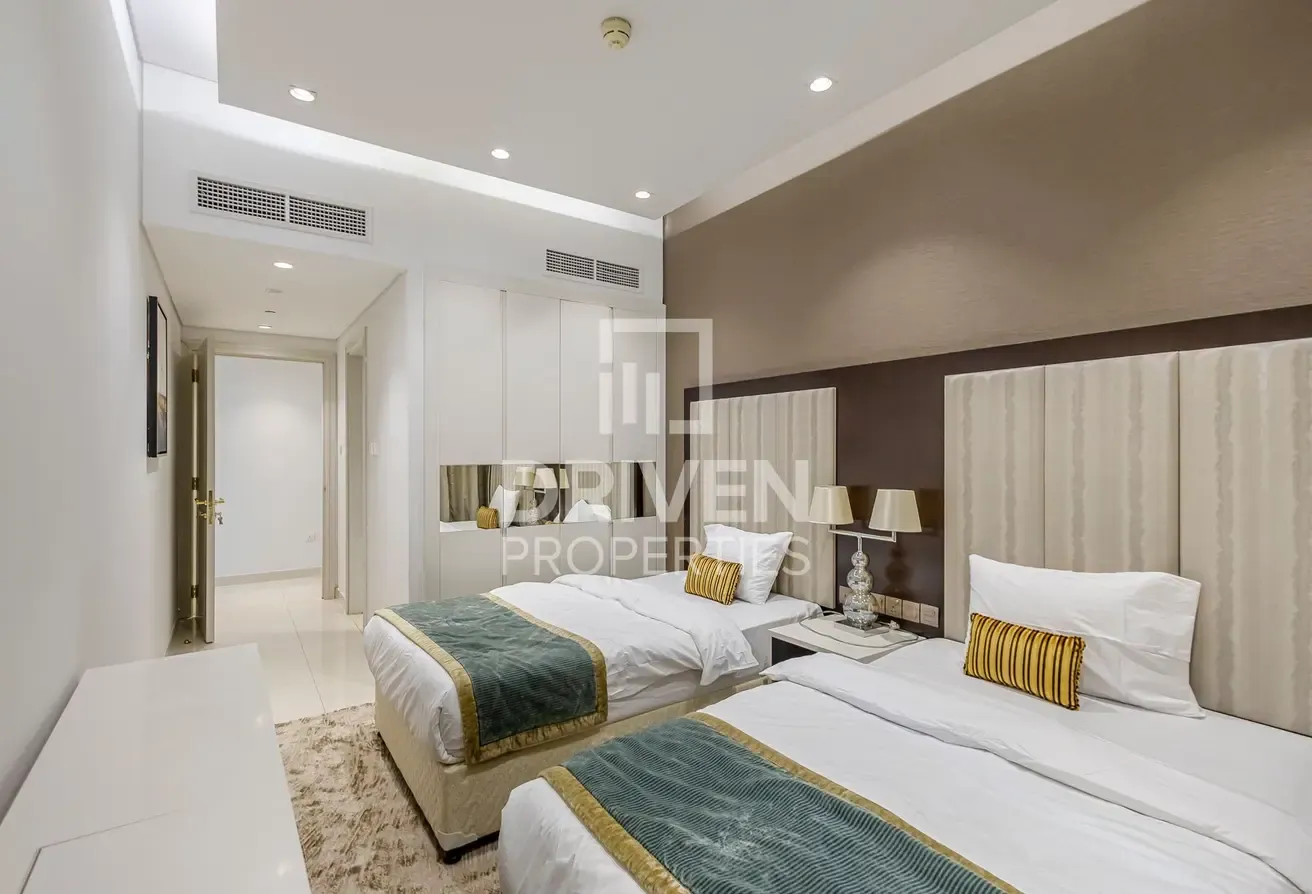 Ready to Move in | Unique Layout | Modern Unit
