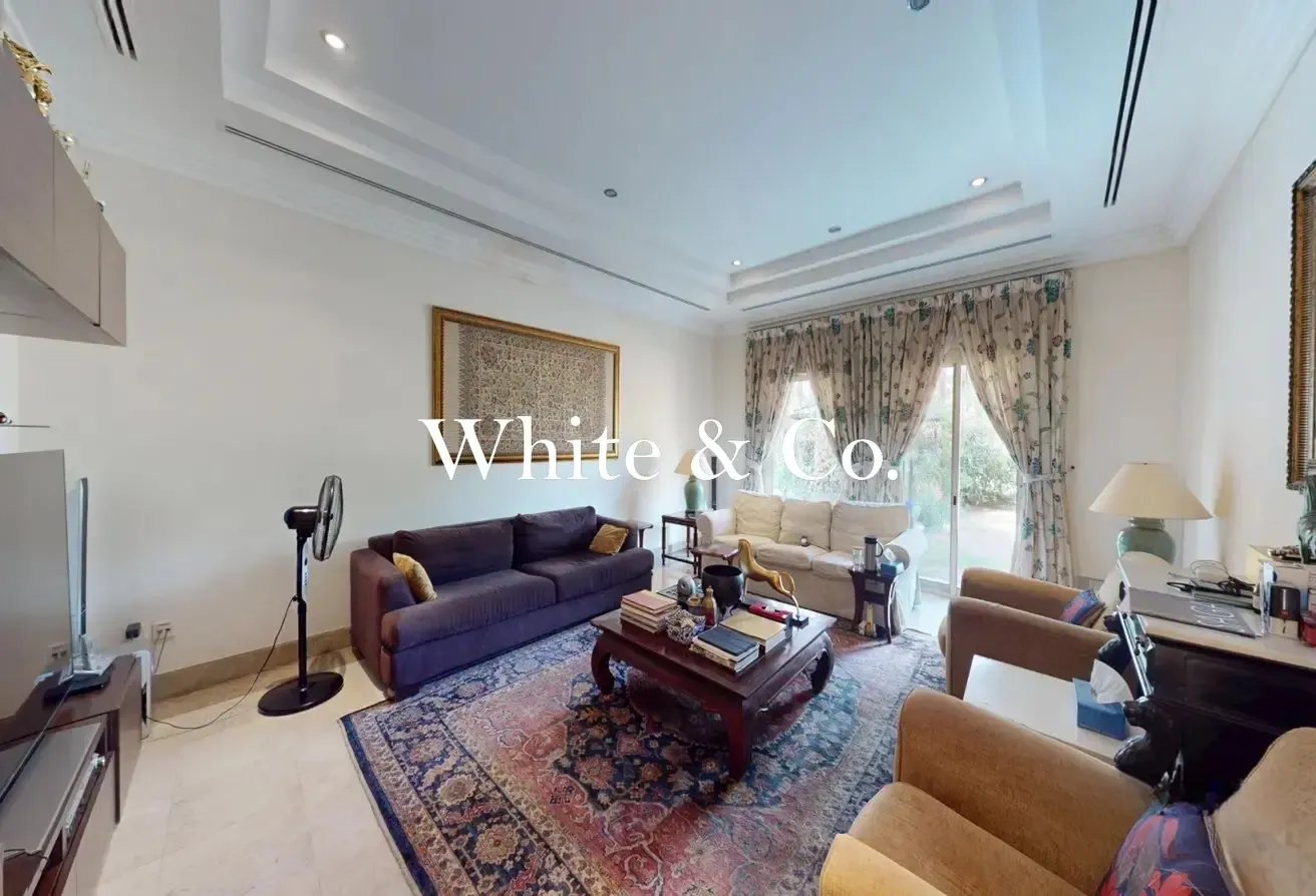 Lake View | Large Plot | Hattan E1 Layout