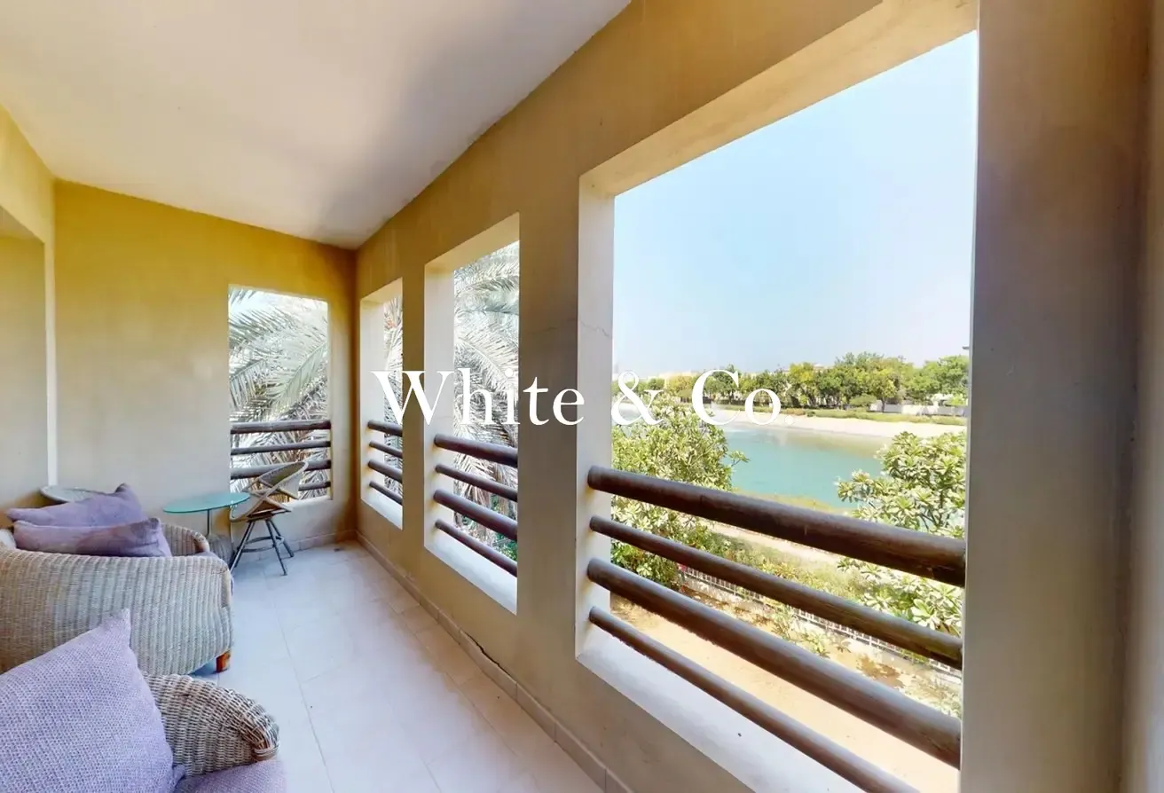 Lake View | Large Plot | Hattan E1 Layout