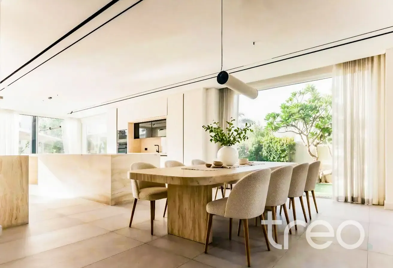 Contemporary | Huge Plot | Vastu