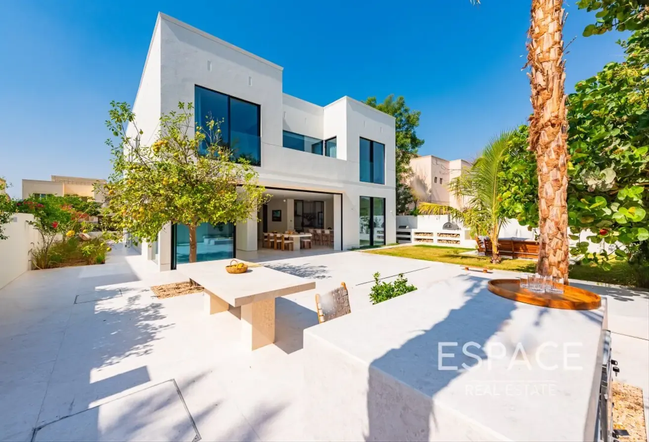 Luxury Renovation | Extended | Lake View