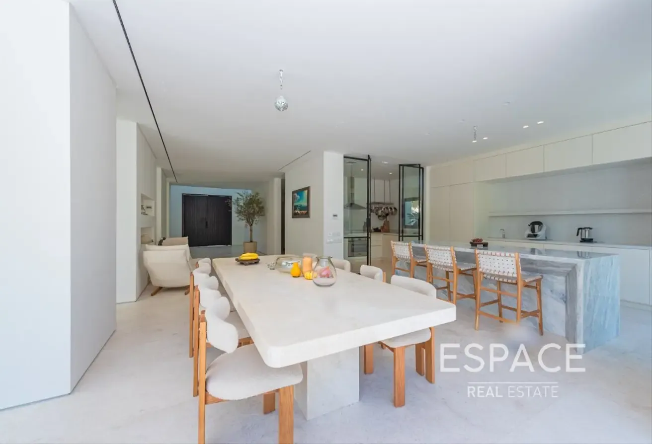 Luxury Renovation | Extended | Lake View
