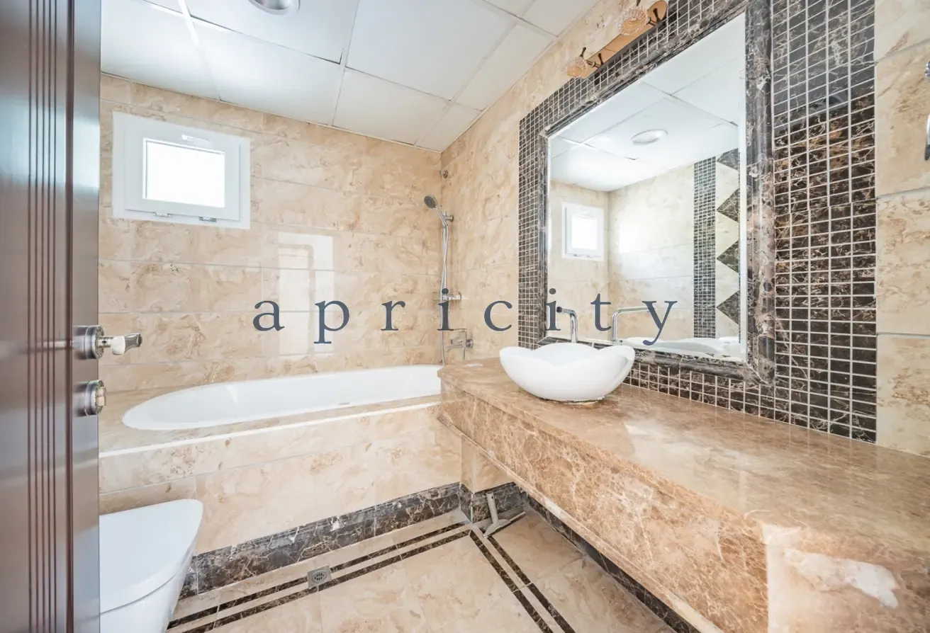 Renovation Opportunity | Huge Garden | Vacant