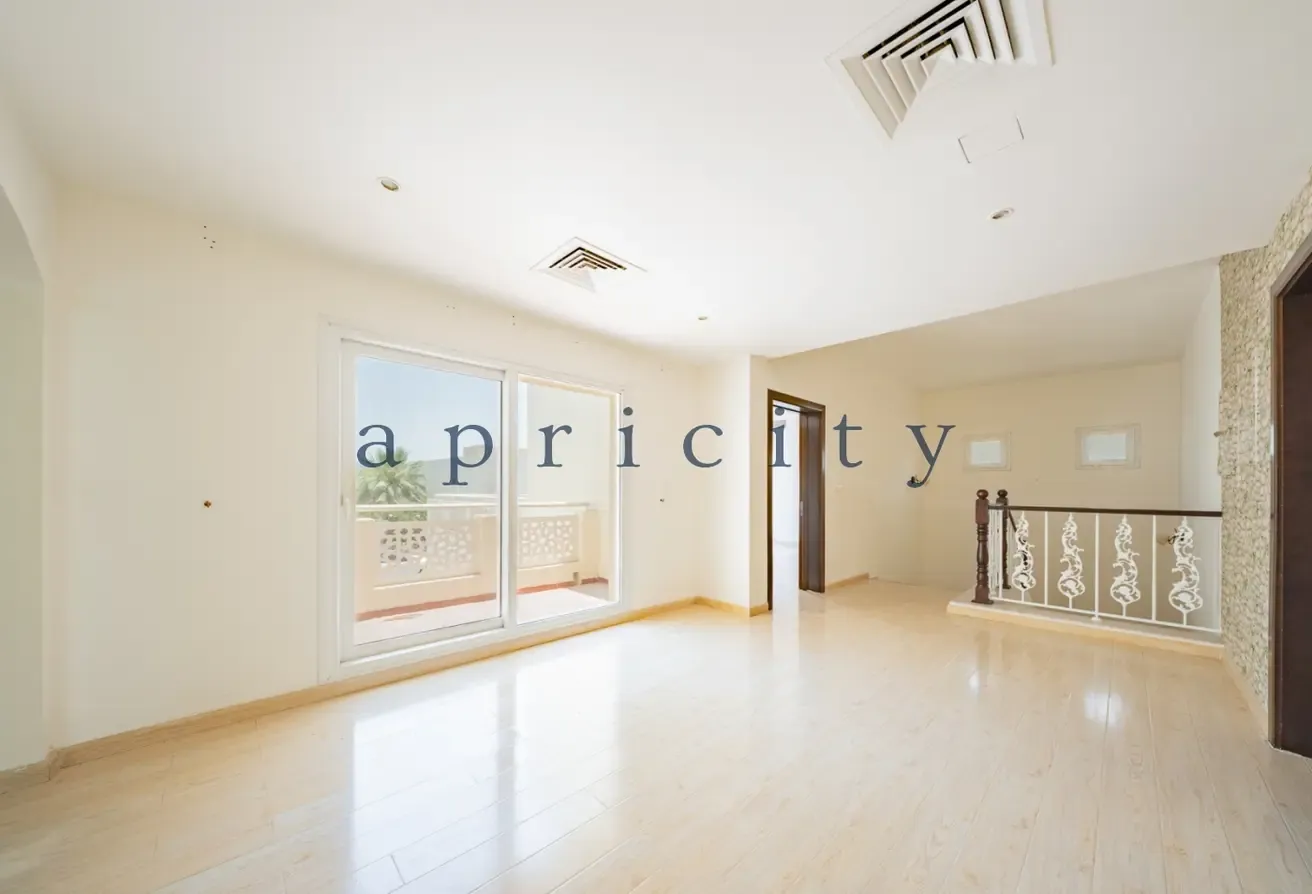 Renovation Opportunity | Huge Garden | Vacant