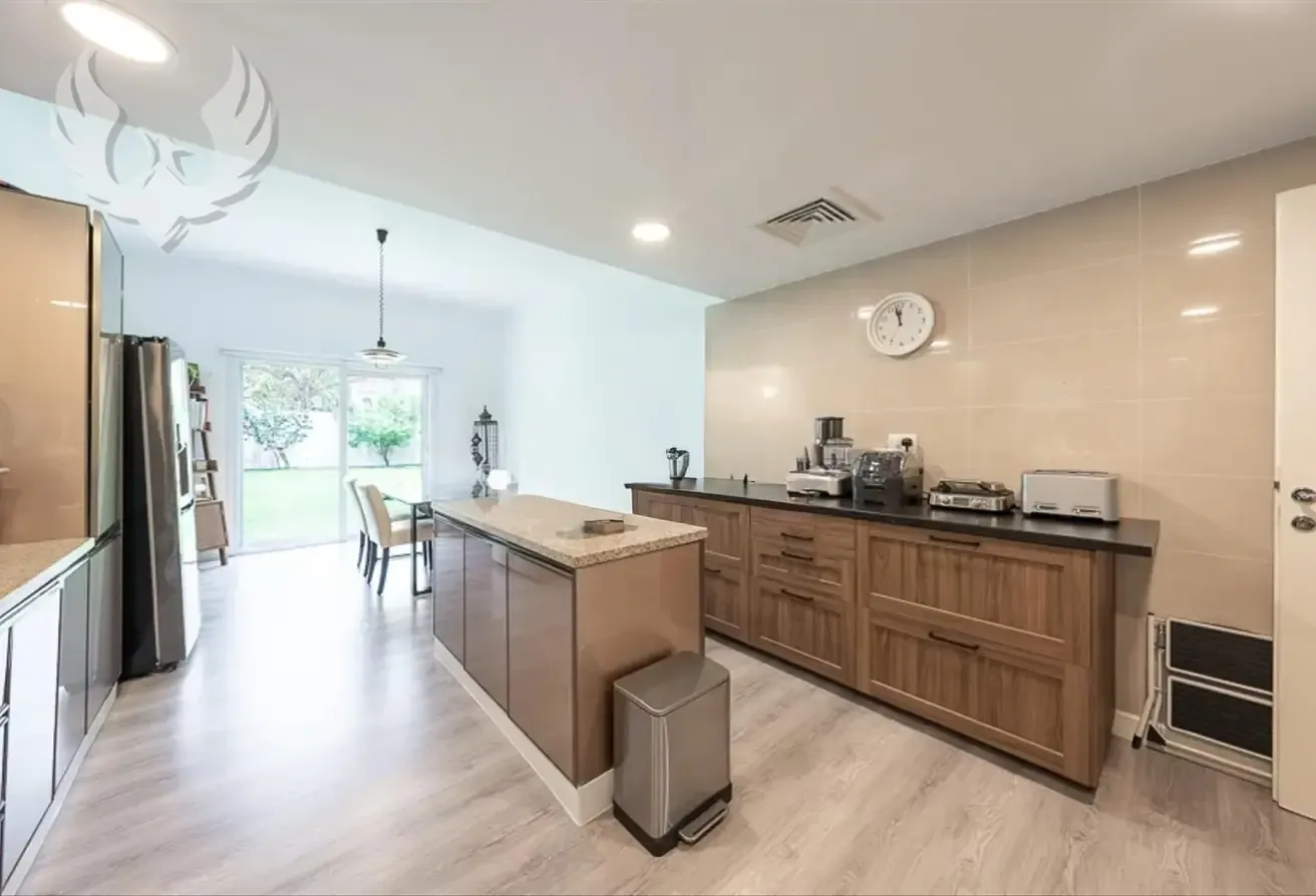 5BR + Maid’s | Large Plot | Available Now