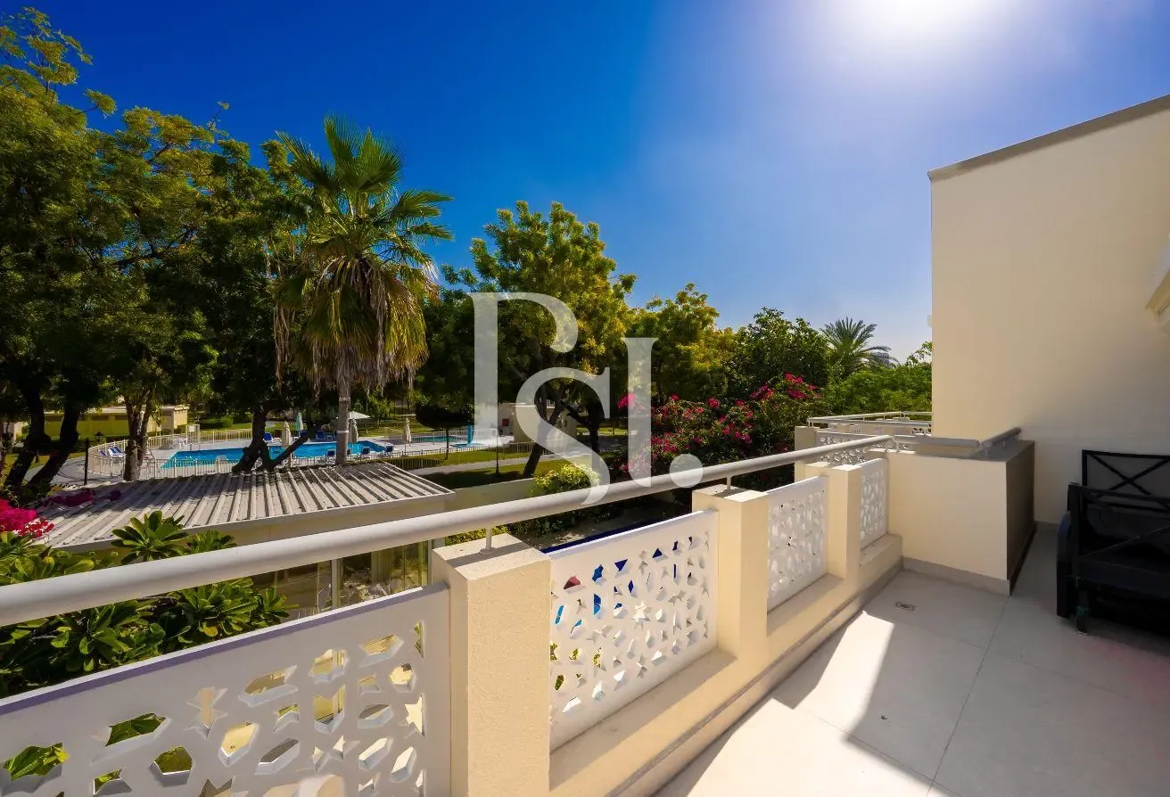 Fully Upgraded | Close to Park | Single Row |