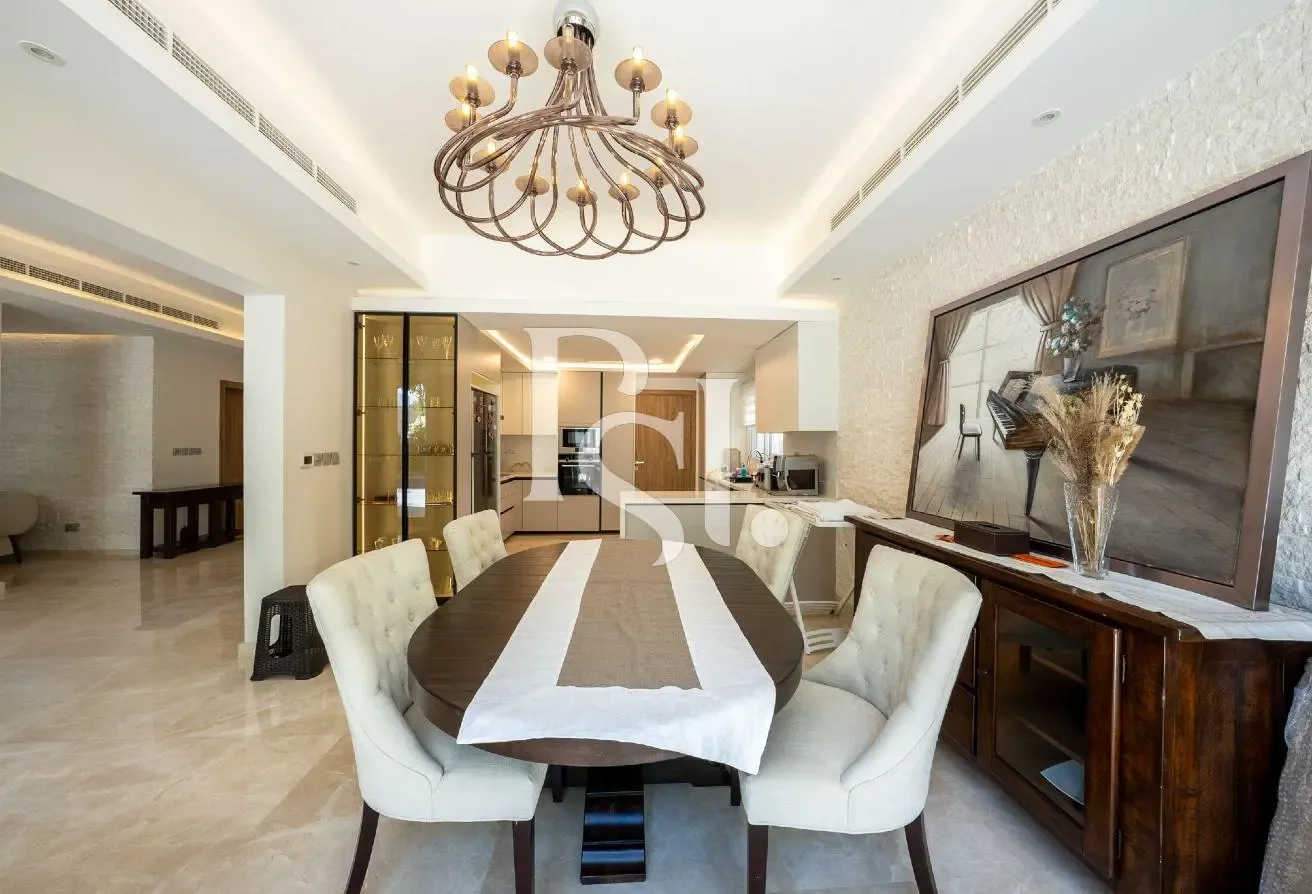 Fully Upgraded | Close to Park | Single Row |