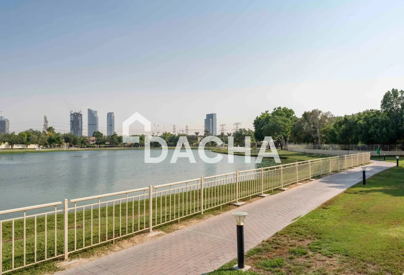 Full Lake View | Family Home | Must See!!