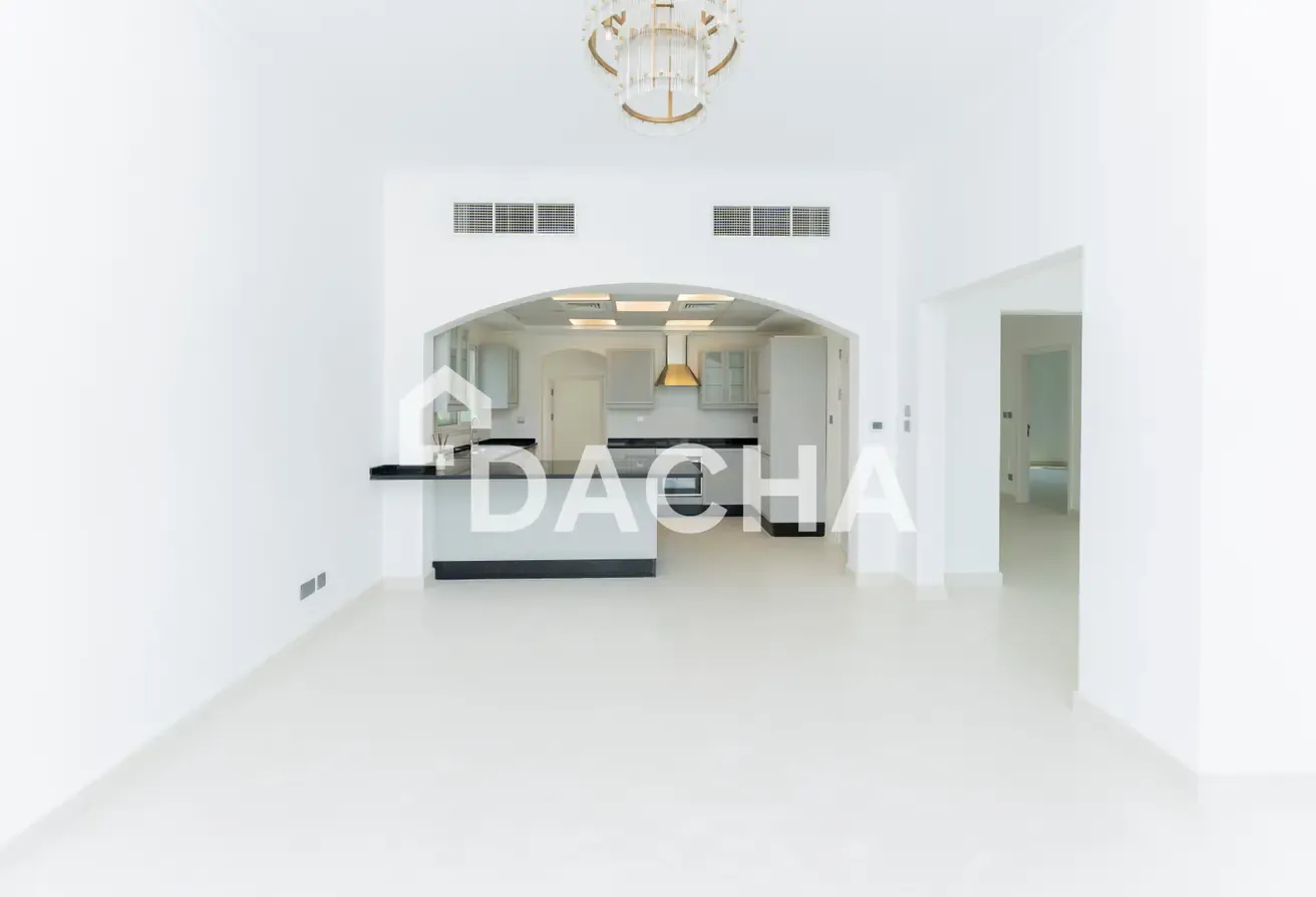 Full Lake View | Family Home | Must See!!