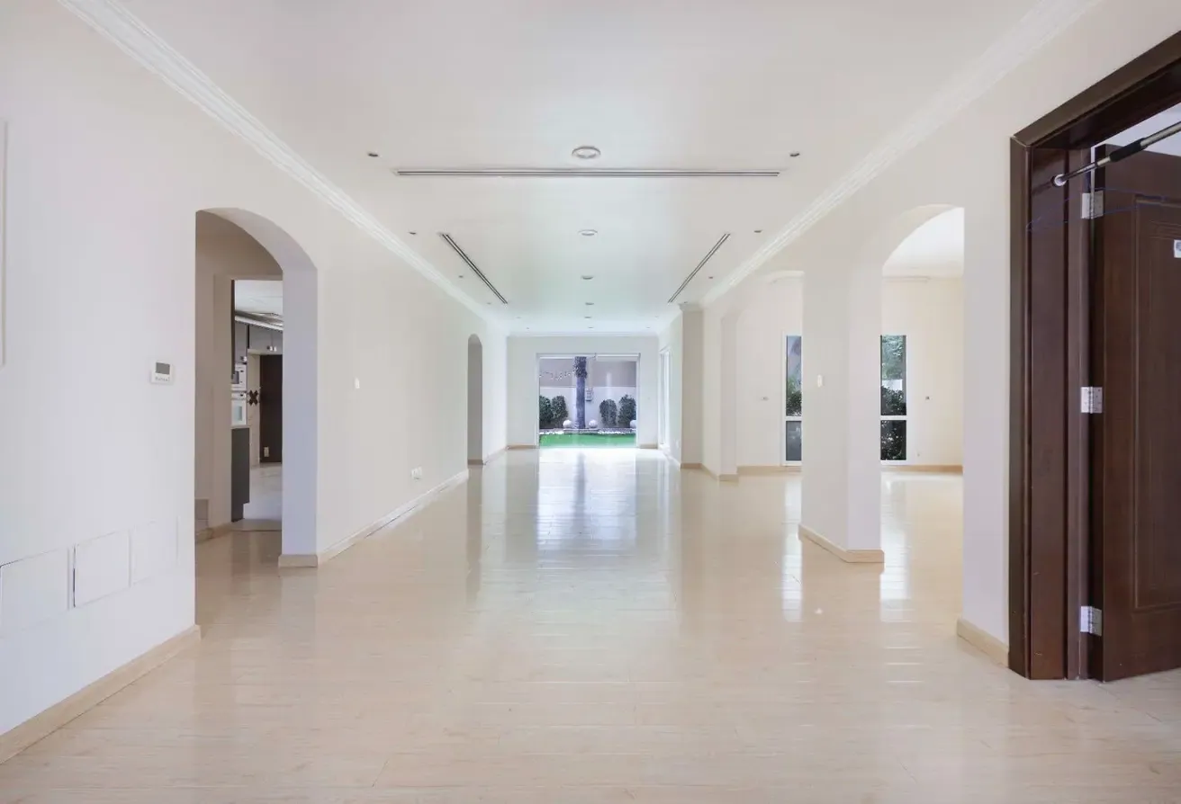 5 BEDROOMS | VASTU | Prime Meadows Location