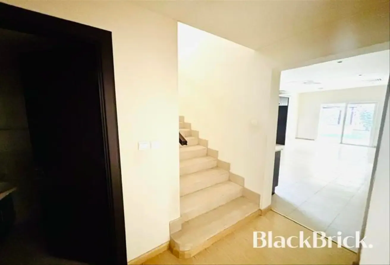 5 BEDROOMS | VASTU | Prime Meadows Location